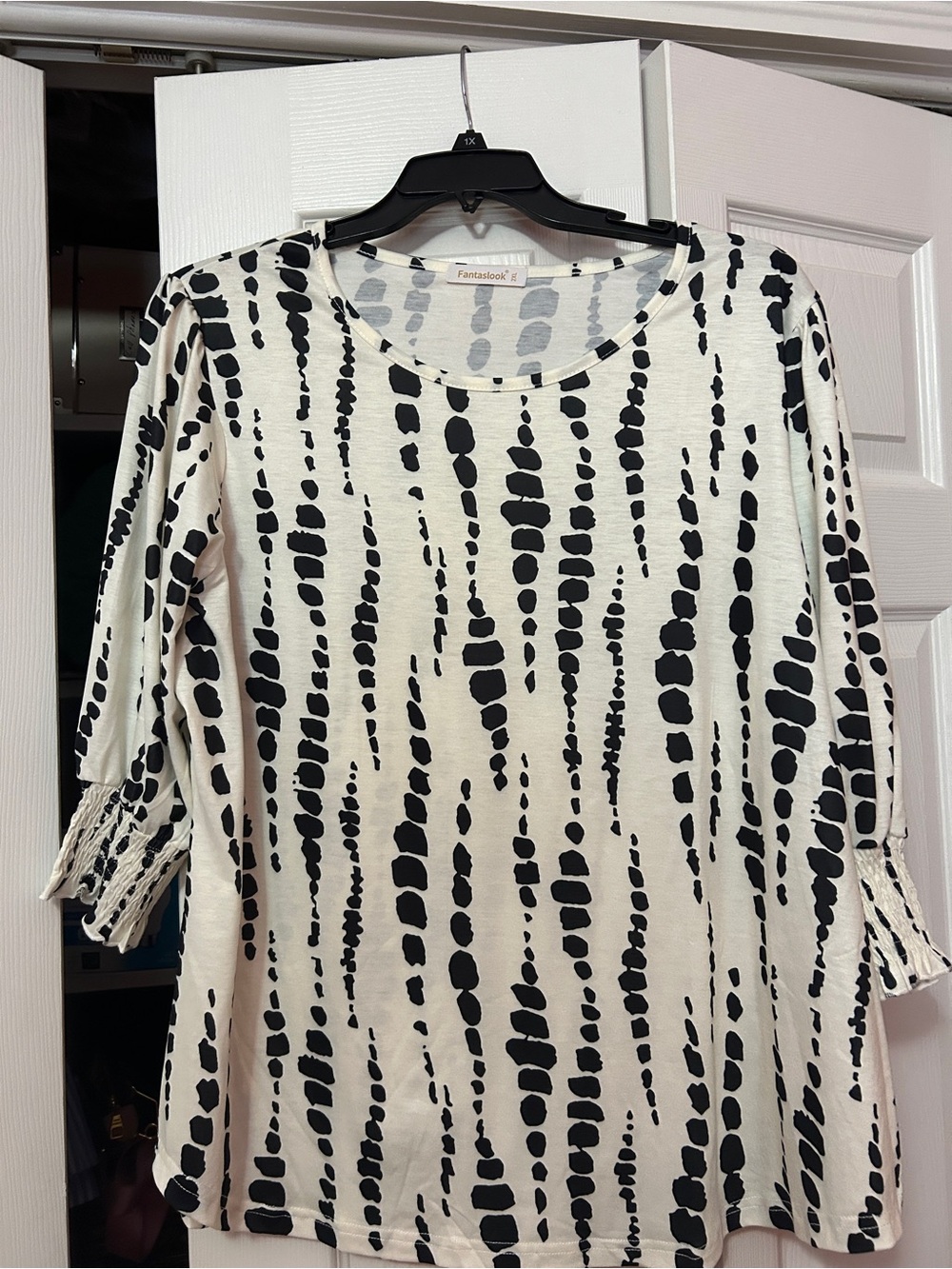 Black & White Printed Women’s Top
